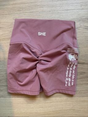 Darc sport SHE High-Waist Scrunch Bike Shorts - Dusty Mauve
